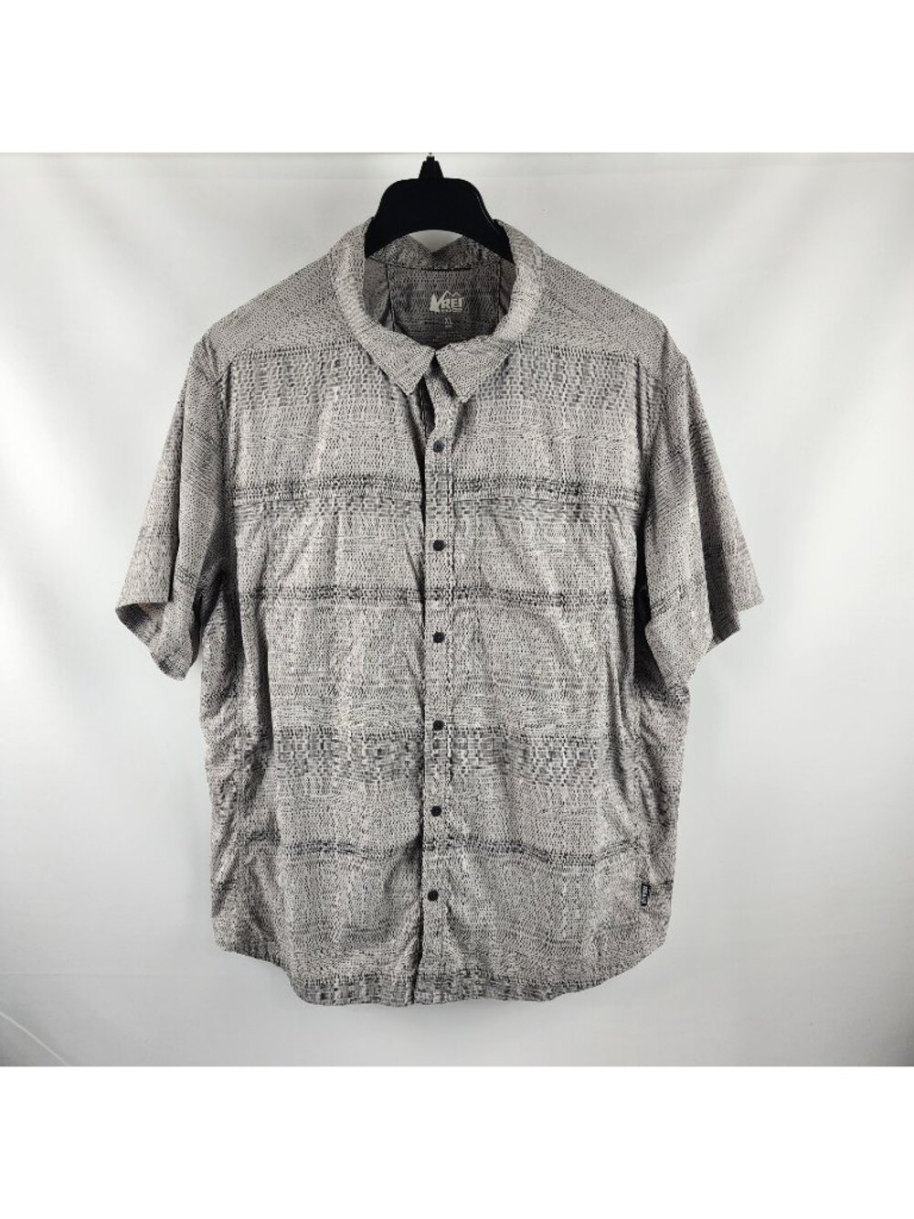 REI Coop Shirt Mens XL Gray Striped Vented S/S Button Up